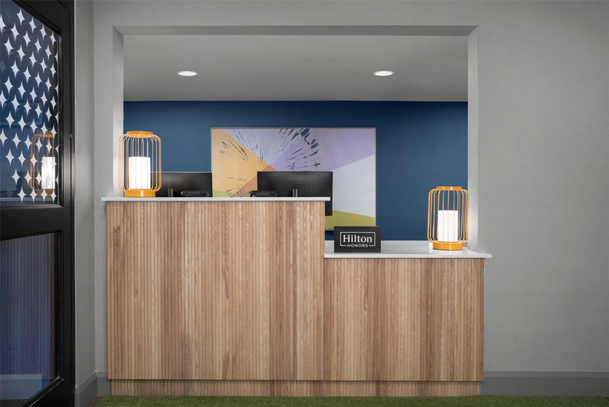 Spark By Hilton Airport 3*