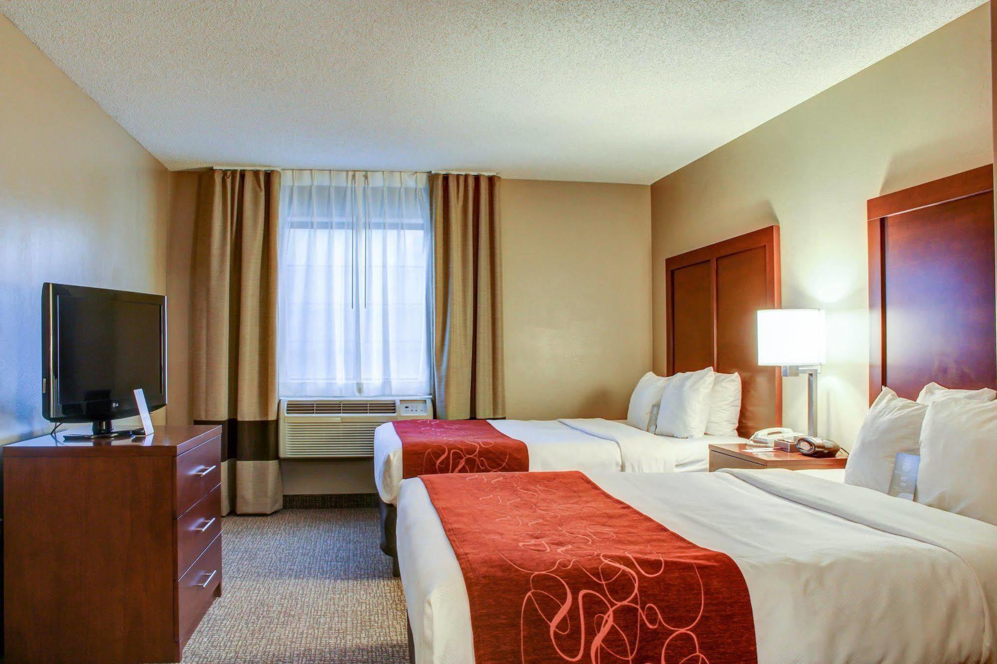Spark By Hilton Airport 3*