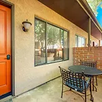 Riverside Suites