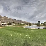 Catalina Foothills, Tucson Valley Hub With View