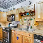 Garden District Home With Community Perks!
