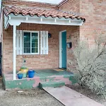 Ideally Located Tucson Townhome 2 Mi To Downtown!