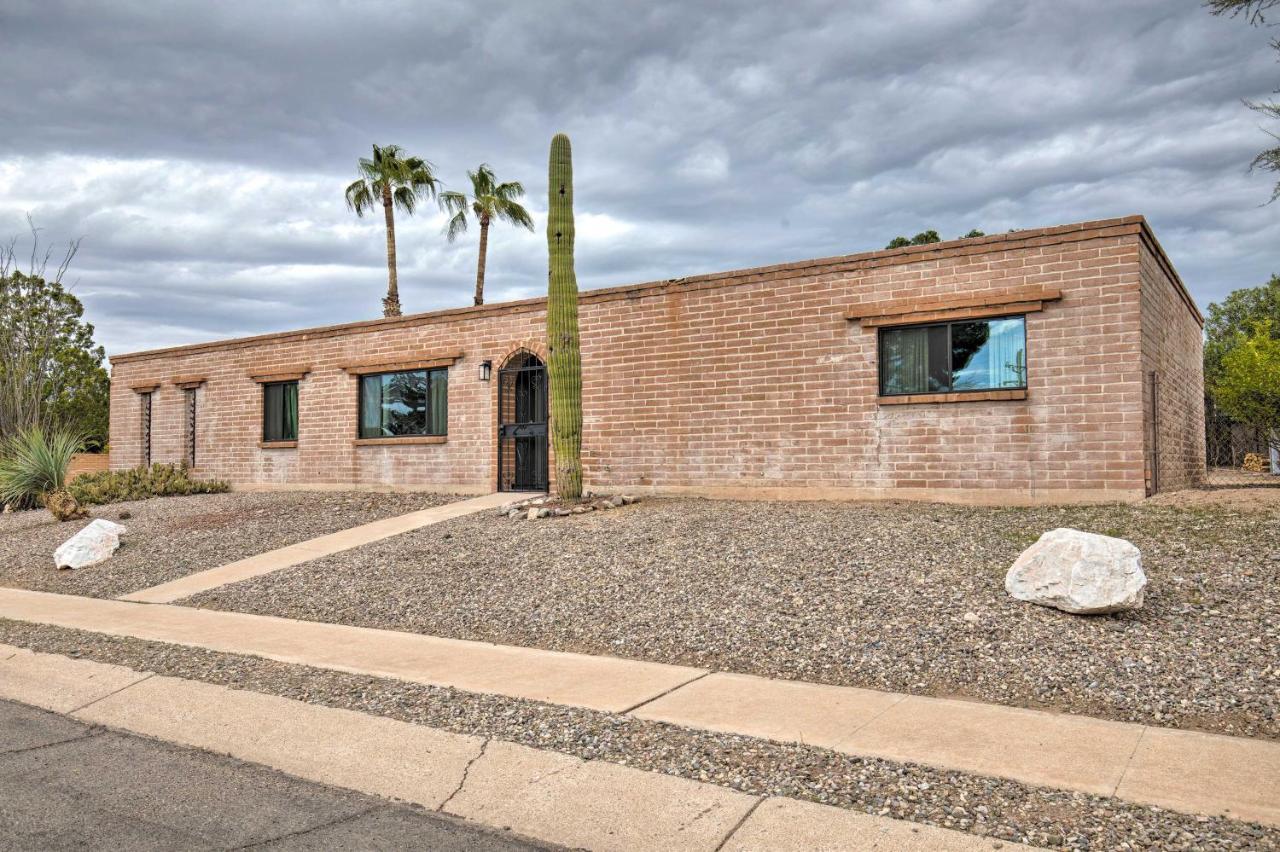 Quiet Desert Gem About 5 Mi To Saguaro National Park! Holiday home *