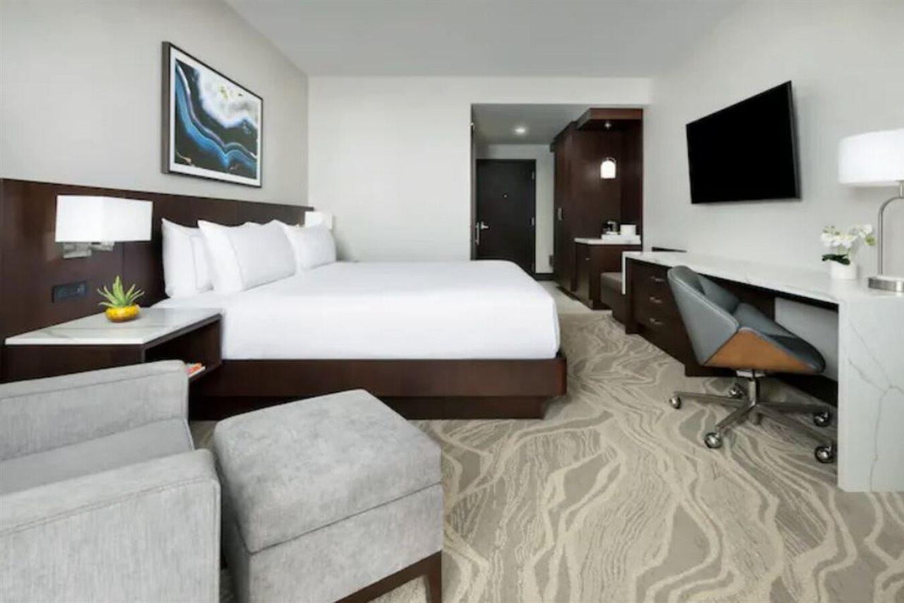 Hotel Doubletree By Hilton Downtown Convention Center
