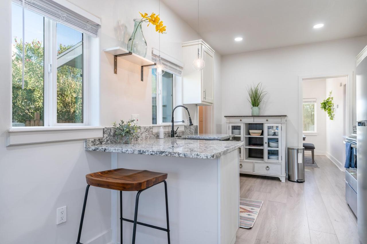 Holiday home Fresh Bungalow Next To Uarizona!
