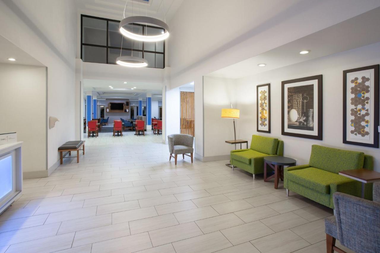 Hotel Express & By Ihg 3*