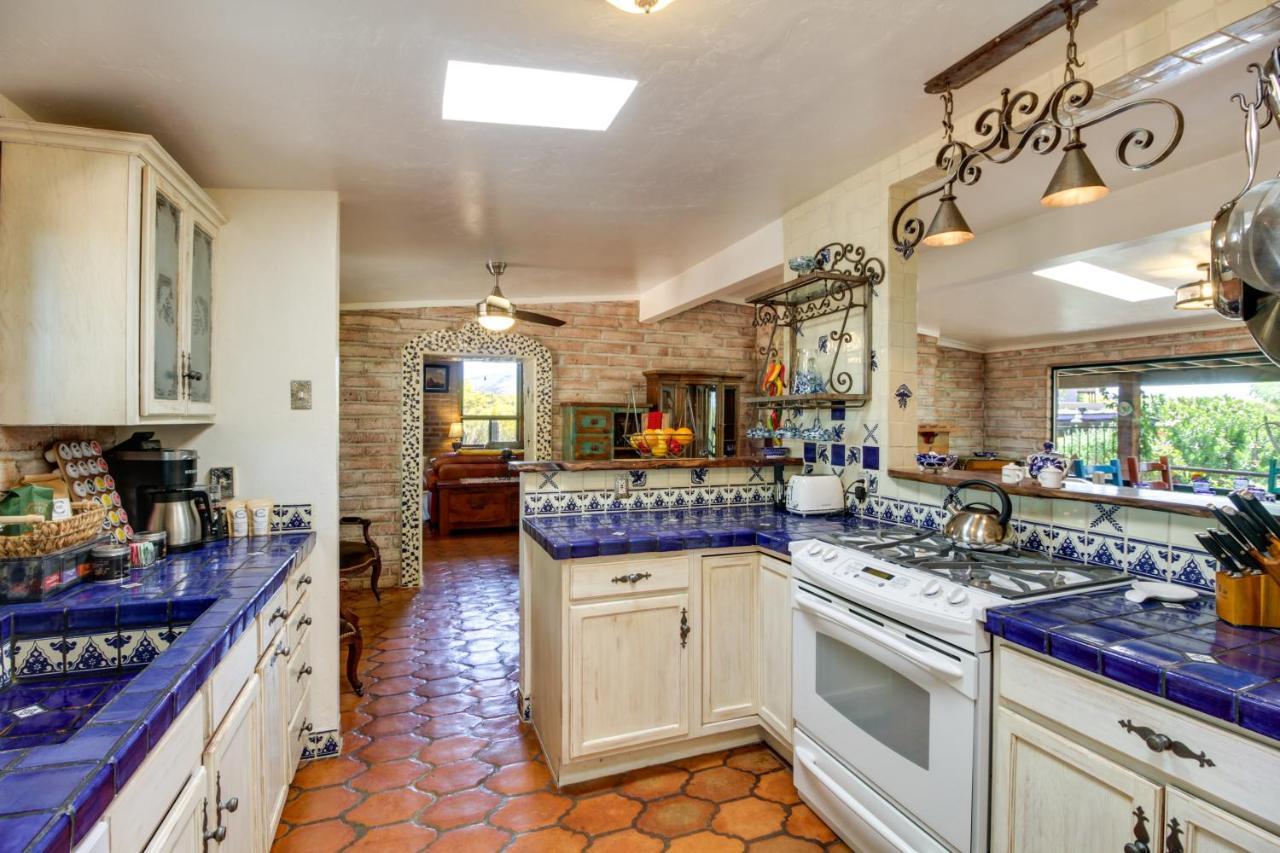 Eclectic Vacation With Pool! Holiday home *