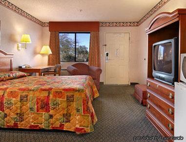Hotel Super 8 By Wyndham Downtown Convention Center Tucson