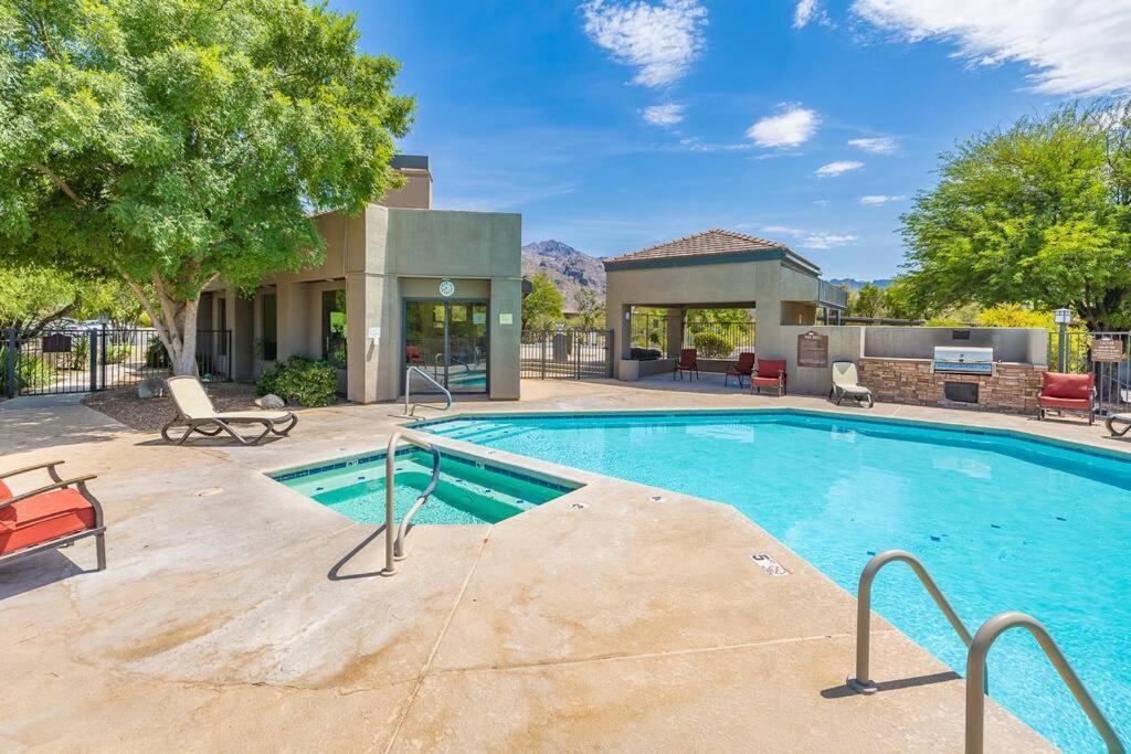 Ventana Getaway * Tucson