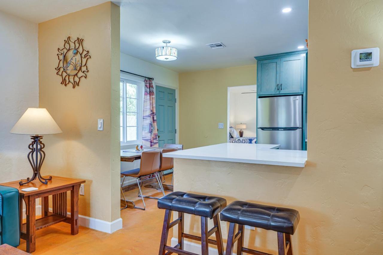 Holiday home Ideally Located Townhome 2 Mi To Downtown! *