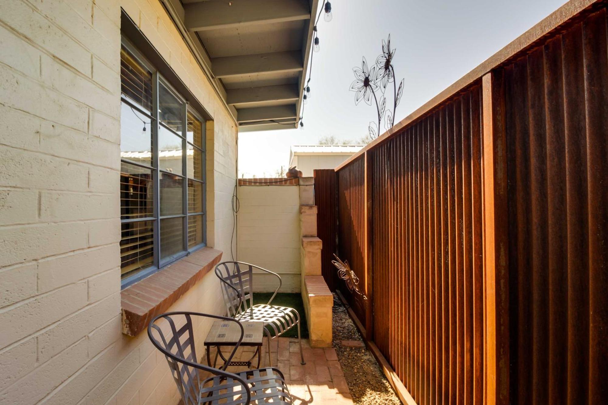Apartment Adorable With Gas Grill And Wifi! *
