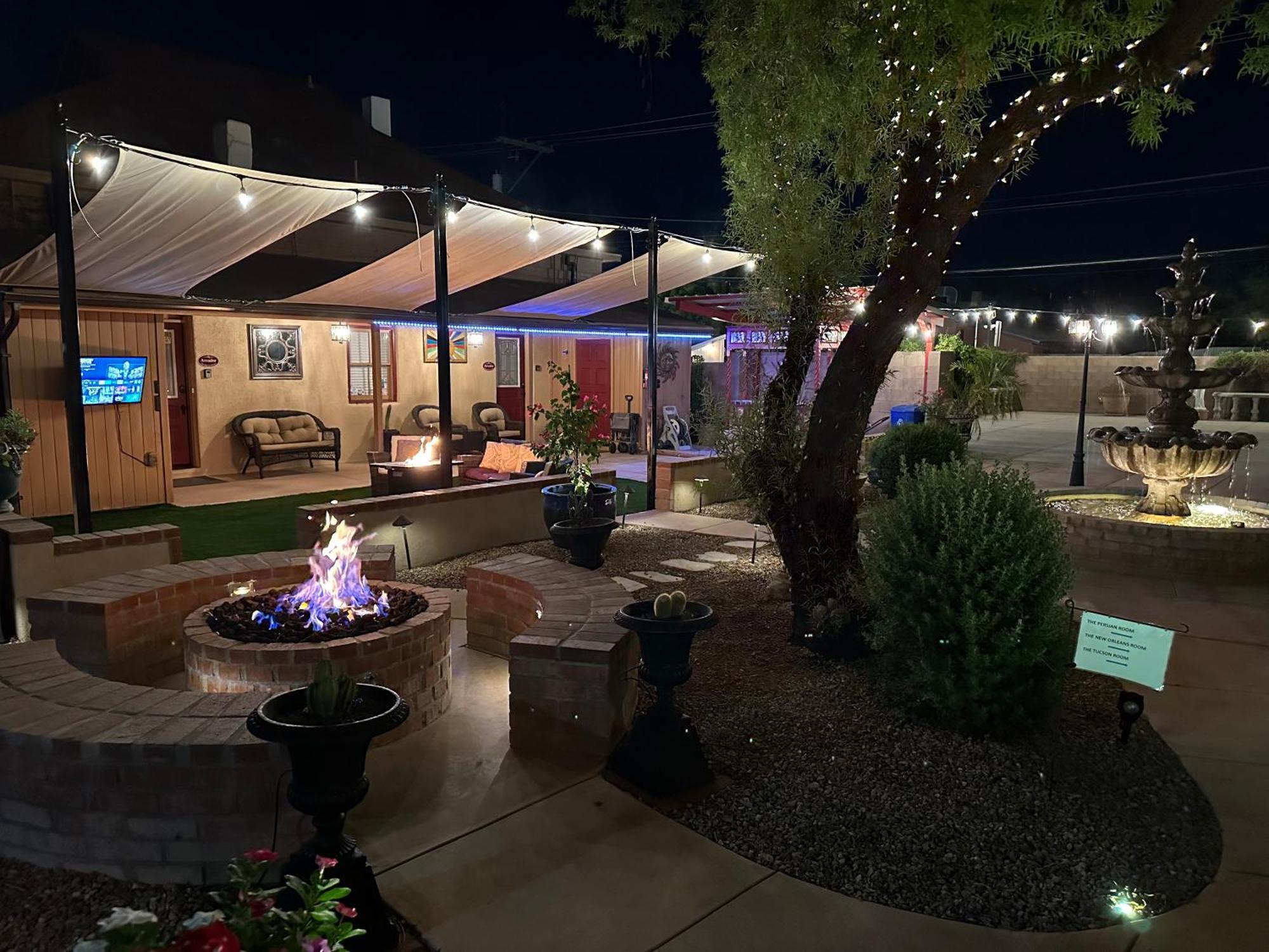 Hotel El Amador Downtown