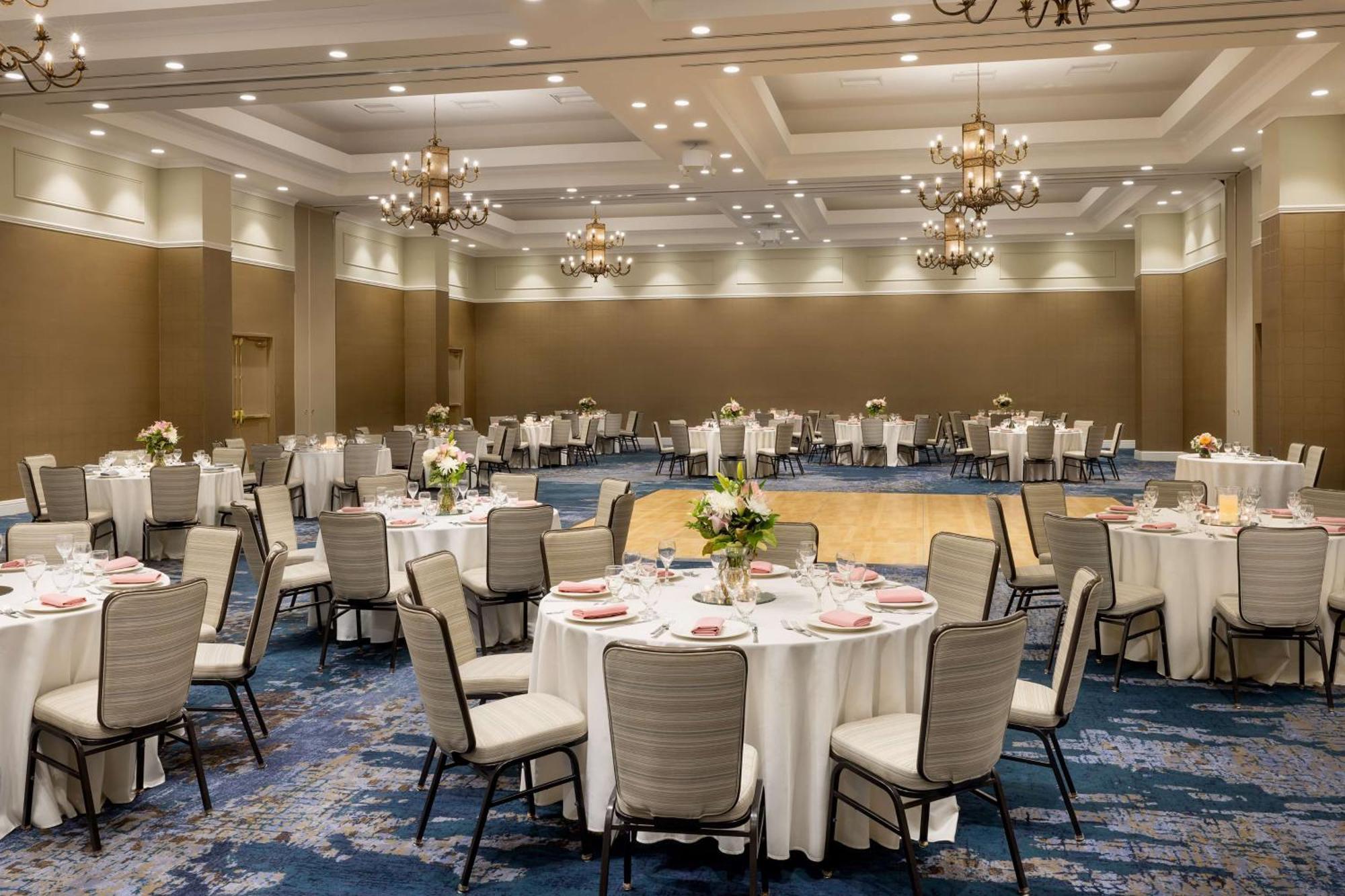 Hilton East 3*