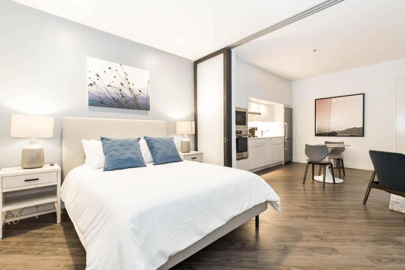 Landing At Rendezvous Urban Flats - 2 Bedrooms In South Tucson