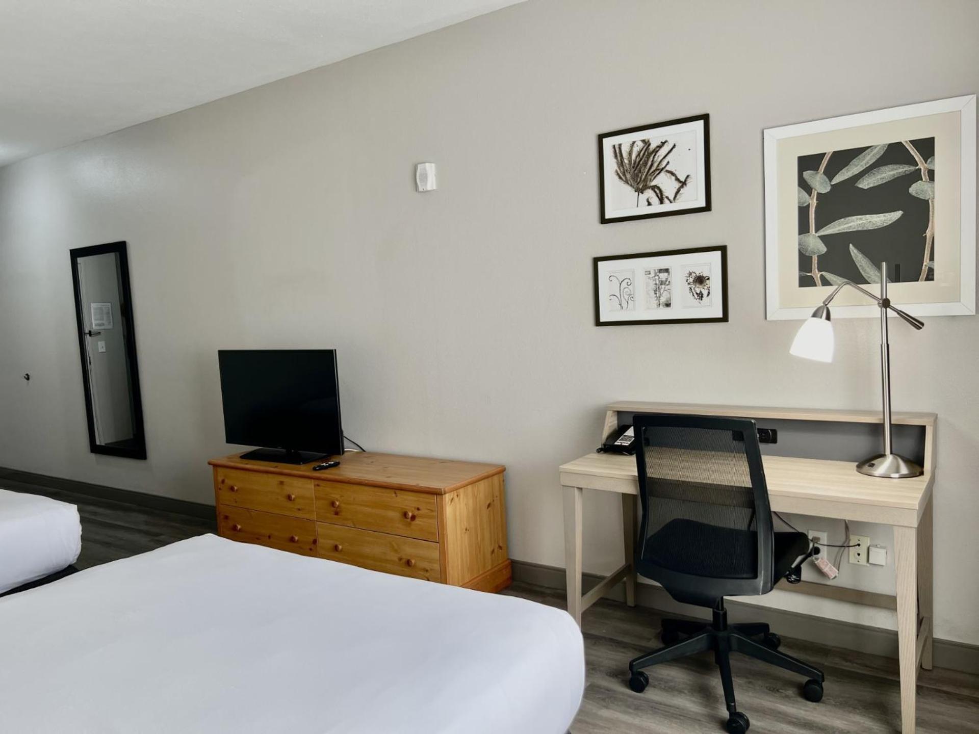 Country & By Radisson, Airport, Az Hotel 3*