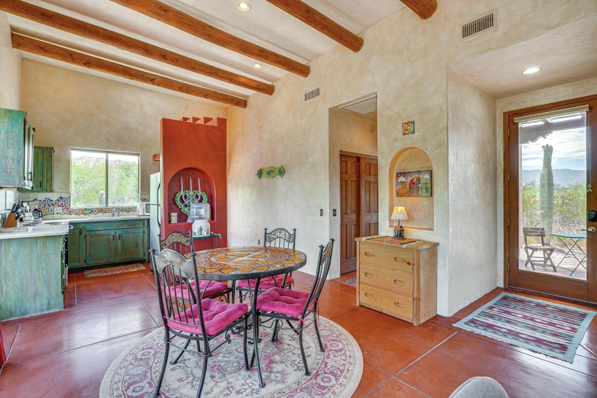 Holiday home Chic Casita With Deck And Panoramic Views! Tucson