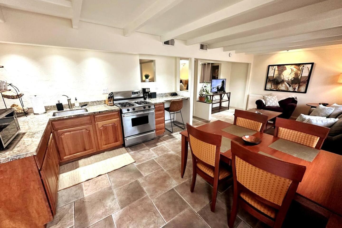 One Bedroom At Rancho Rillito Apartment *