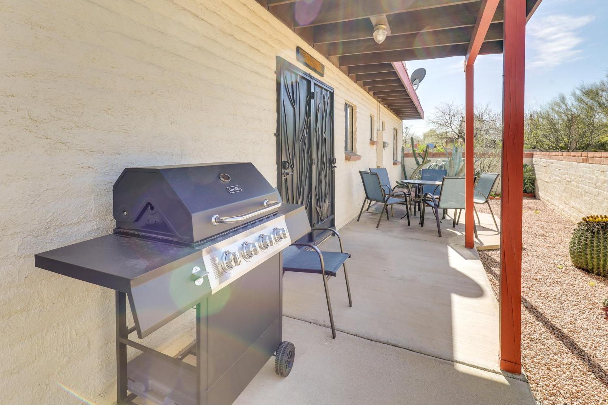 Bright With Patio By Rillito River Path! Tucson