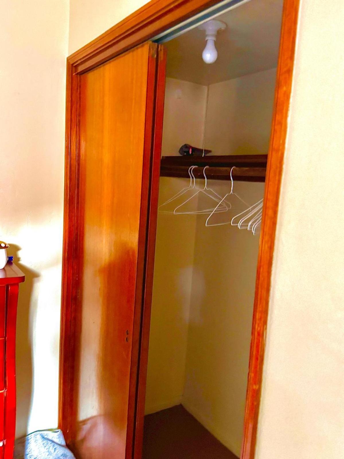 Homestay Karibu House Tucson
