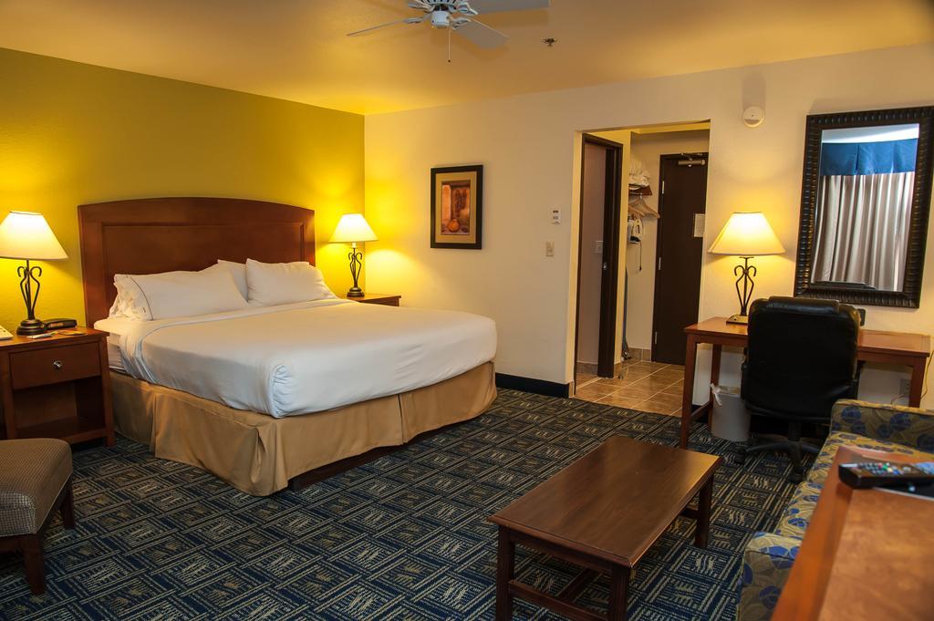 Express Tucson-airport By Ihg Hotel