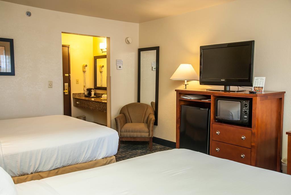 Express Tucson-airport By Ihg Hotel Tucson
