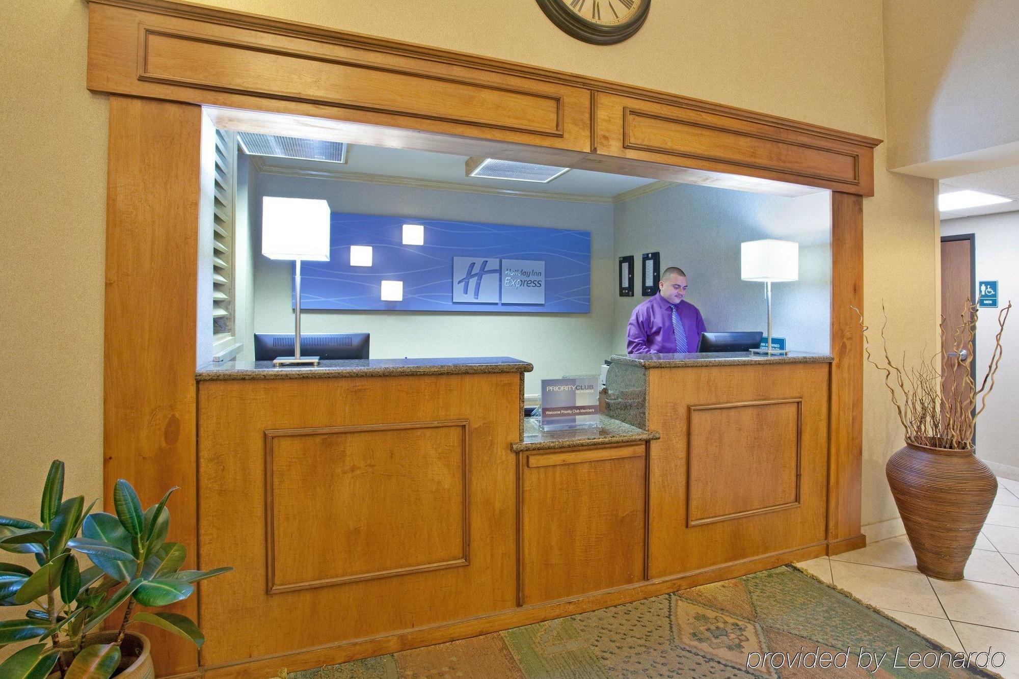 Express Tucson-airport By Ihg Hotel Tucson