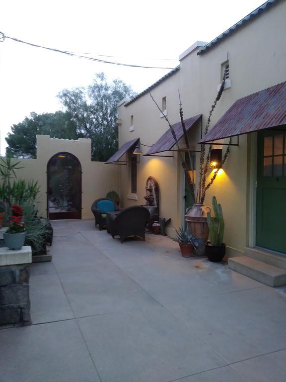Catalina Park Bed & Breakfast 3*