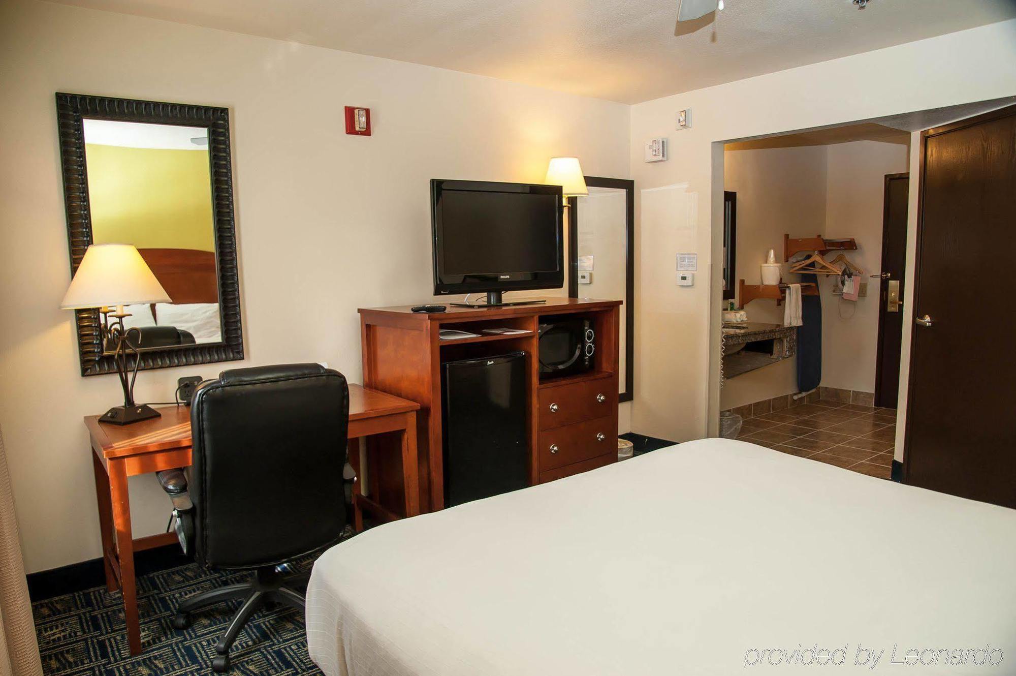 Express Tucson-airport By Ihg Hotel