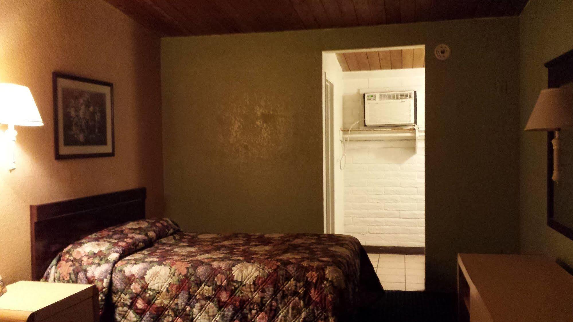 Silverbell Motel