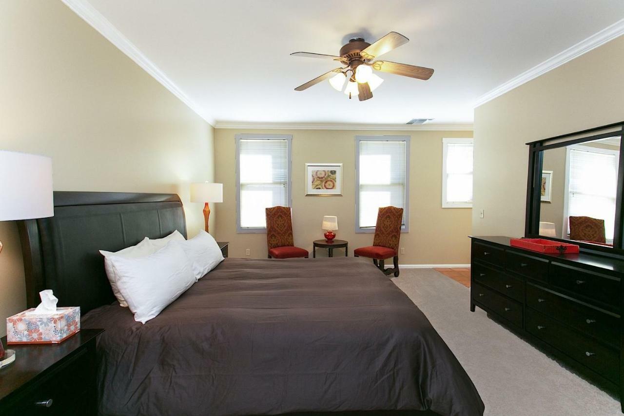 Belleza Del Barrio 3 Bedroom By Casago Apartment *
