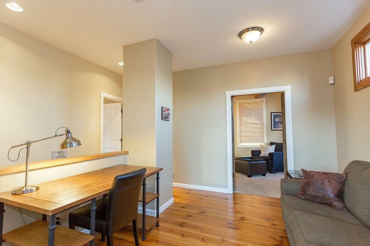 Belleza Del Barrio 3 Bedroom By Casago Apartment *