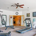 Riverside Suites