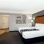La Quinta Inn & Suites by Wyndham Tucson Airport