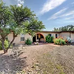 Stylish Tucson Home With Patio And Private Pool!