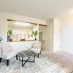 Bright Eastside 2Bd 2Ba Retreat W Pool And Parking