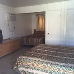 Sunland Motel