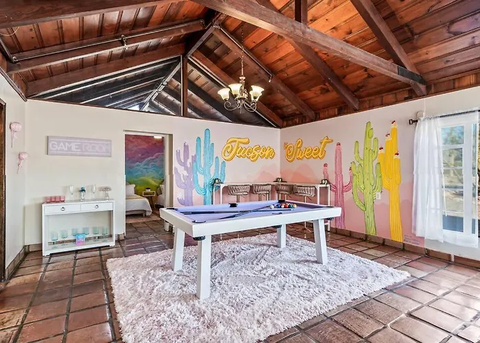 Tucson Escape: 5Br - Pool - Ccp - Eclectic-Themed
