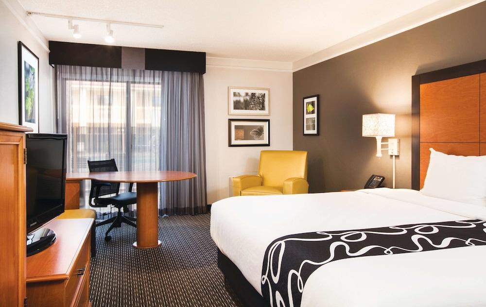 Hotel La Quinta By Wyndham East