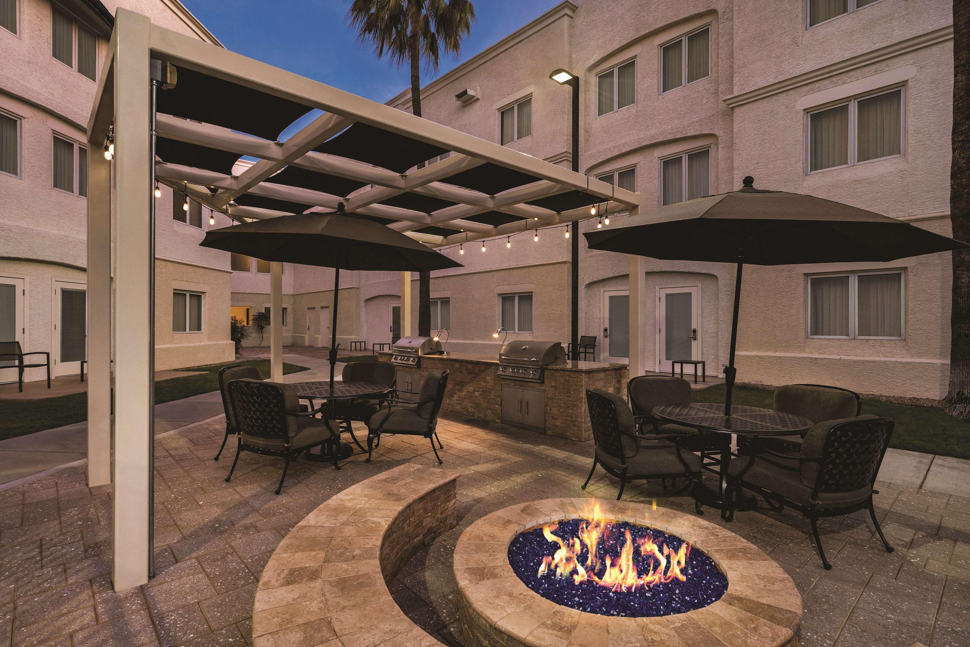 Homewood St. Philip's Plaza Hotel Tucson