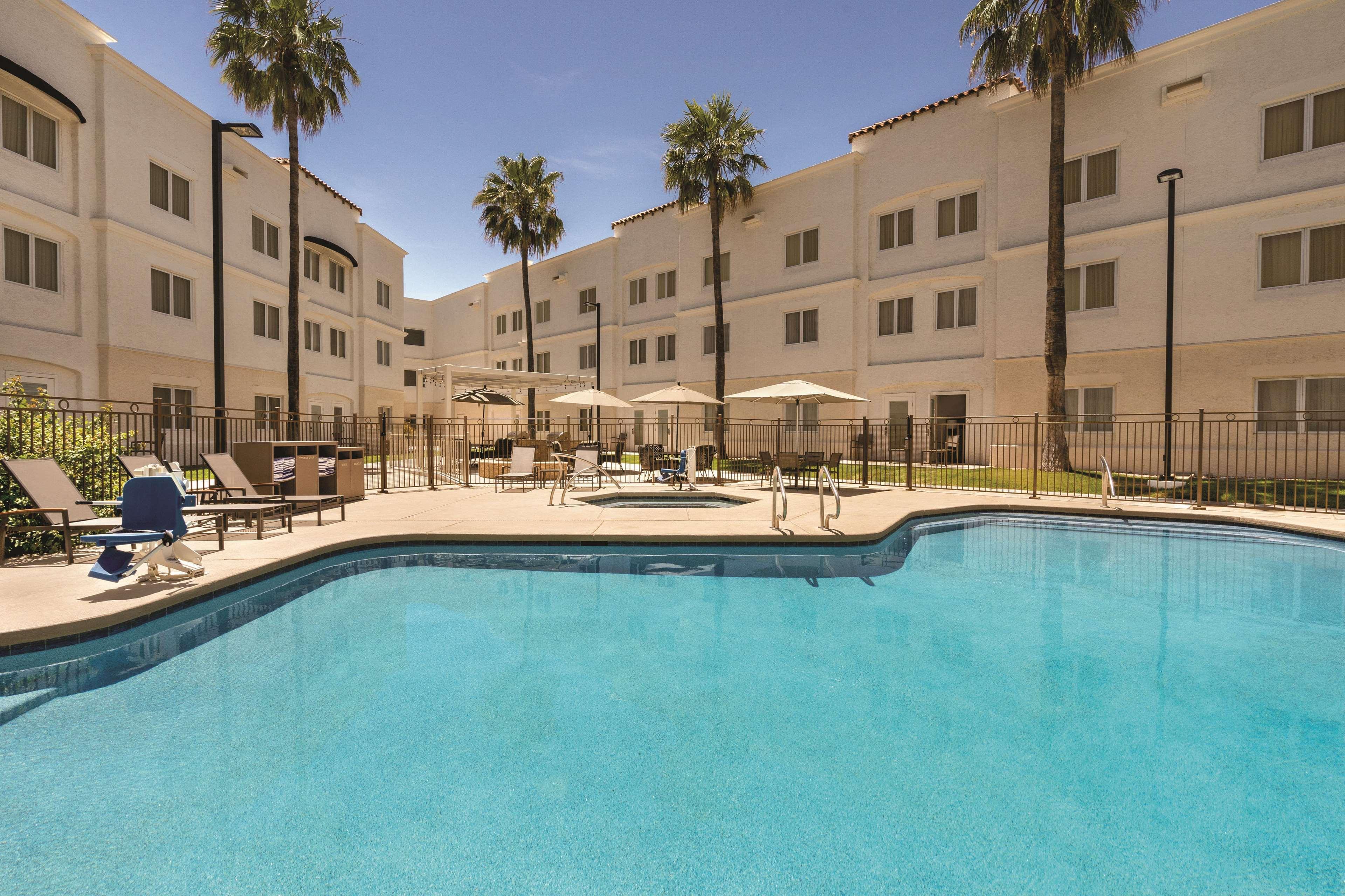 Homewood St. Philip's Plaza Hotel Tucson