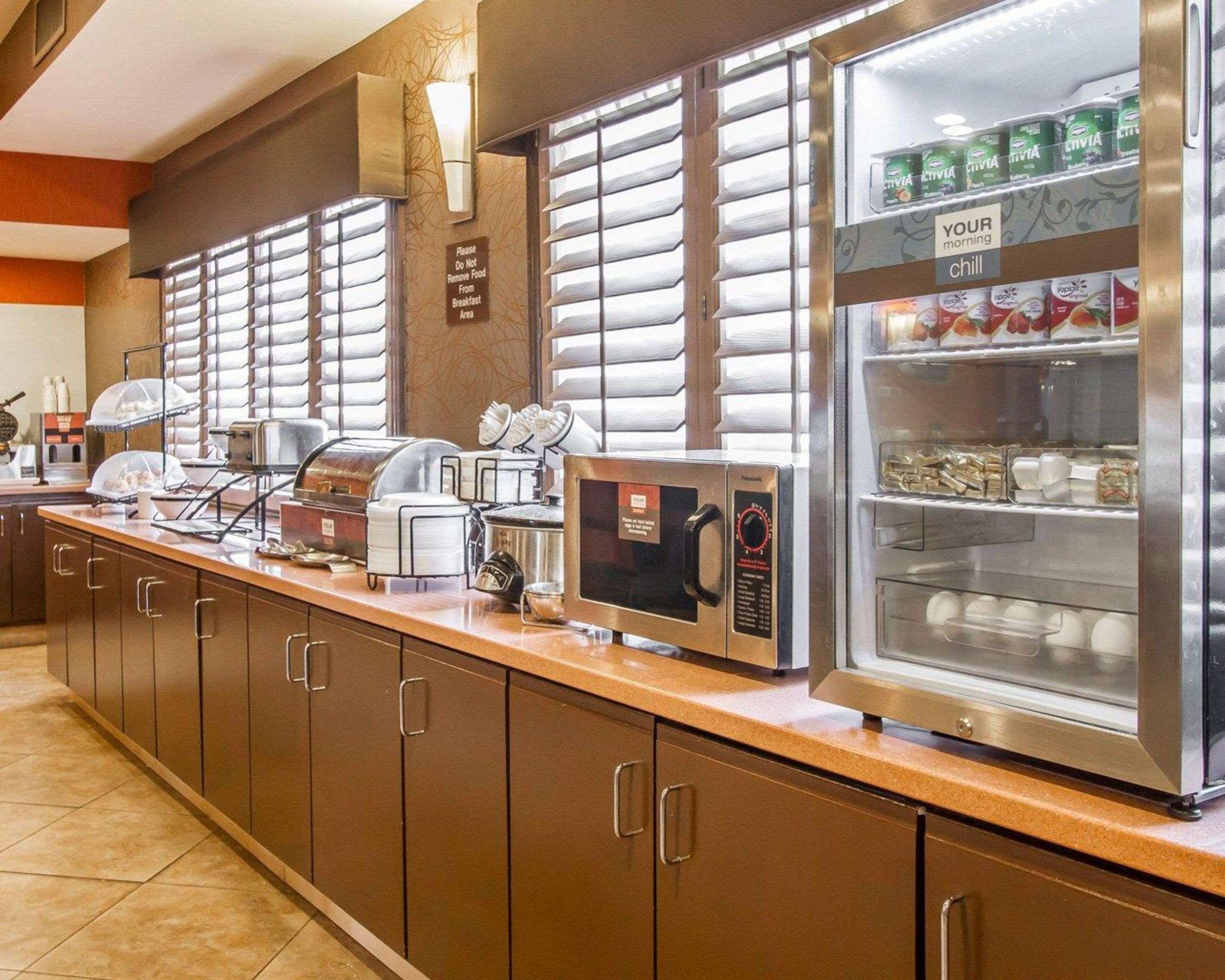 Comfort & North Marana Hotel