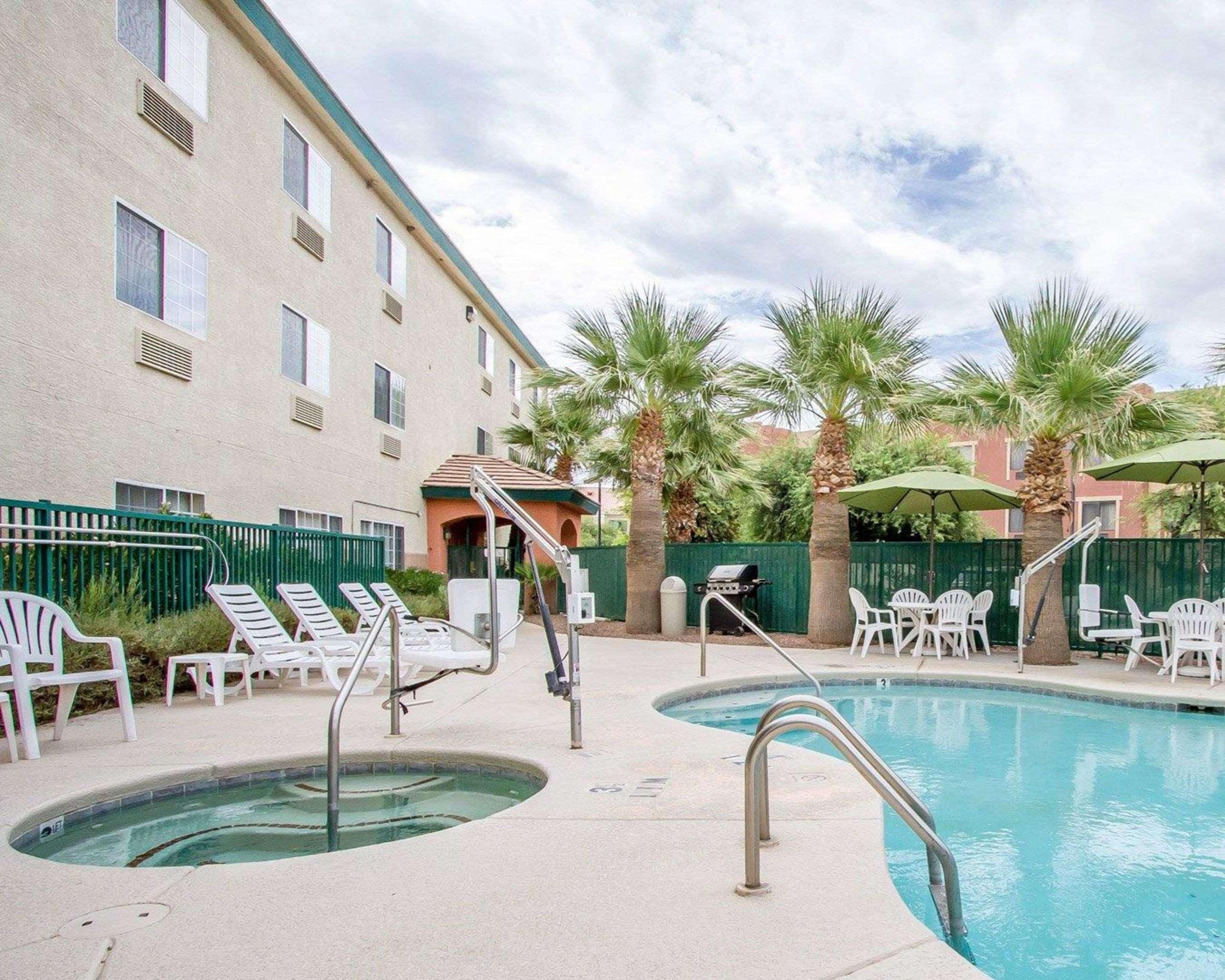 Comfort & North Marana 3*