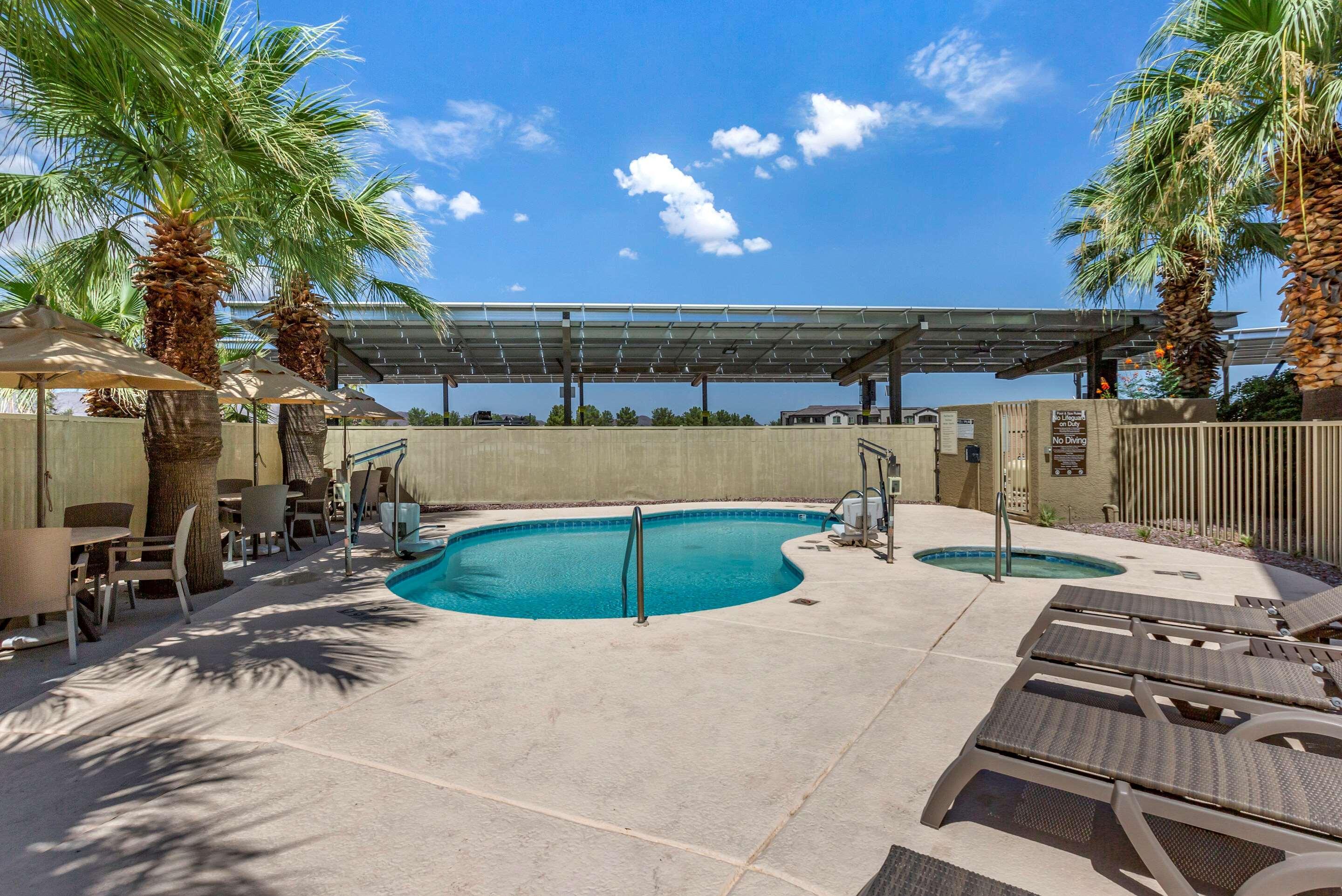 Comfort & North Marana 3*