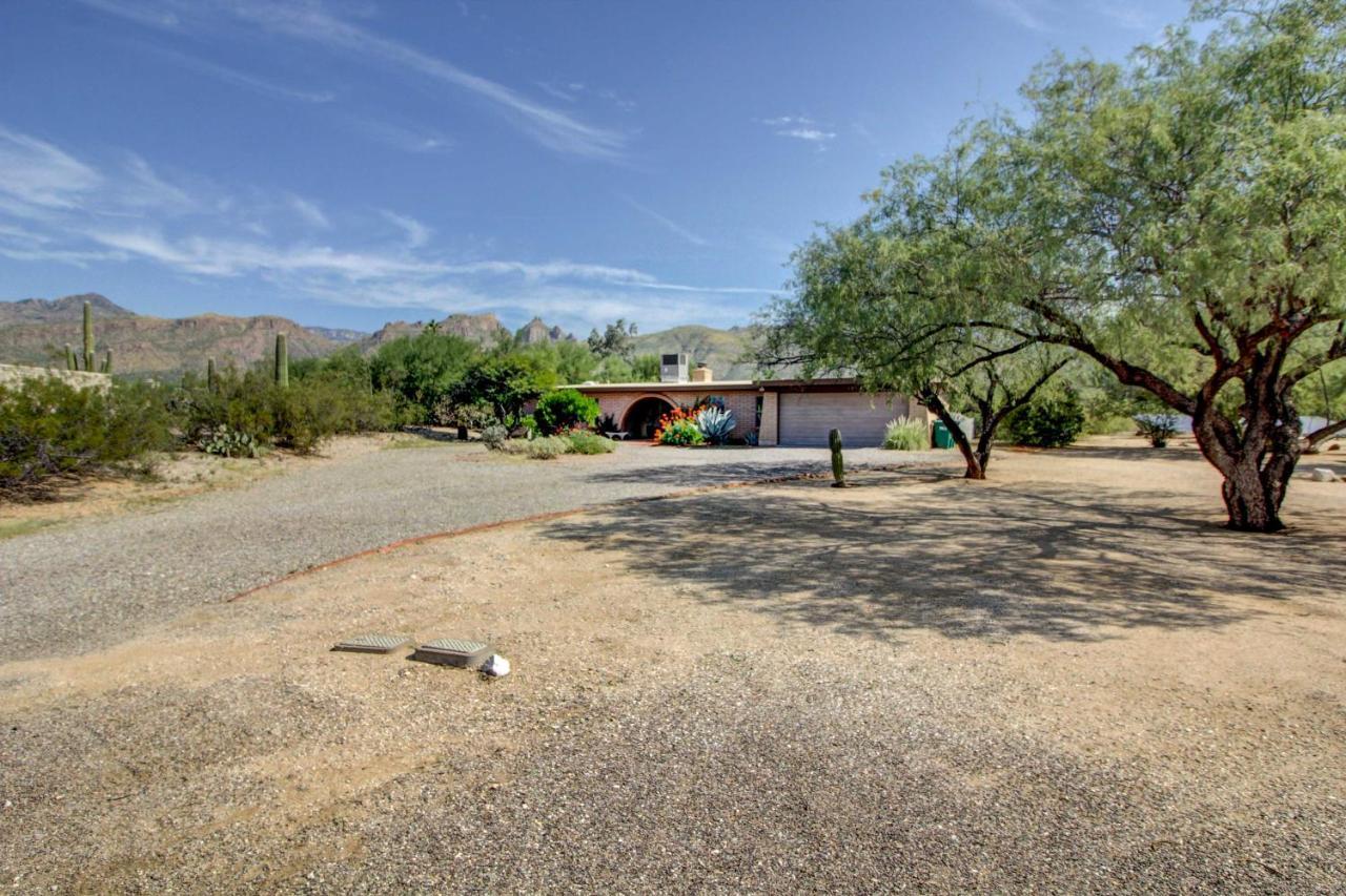 Stylish With Patio And Private Pool! *