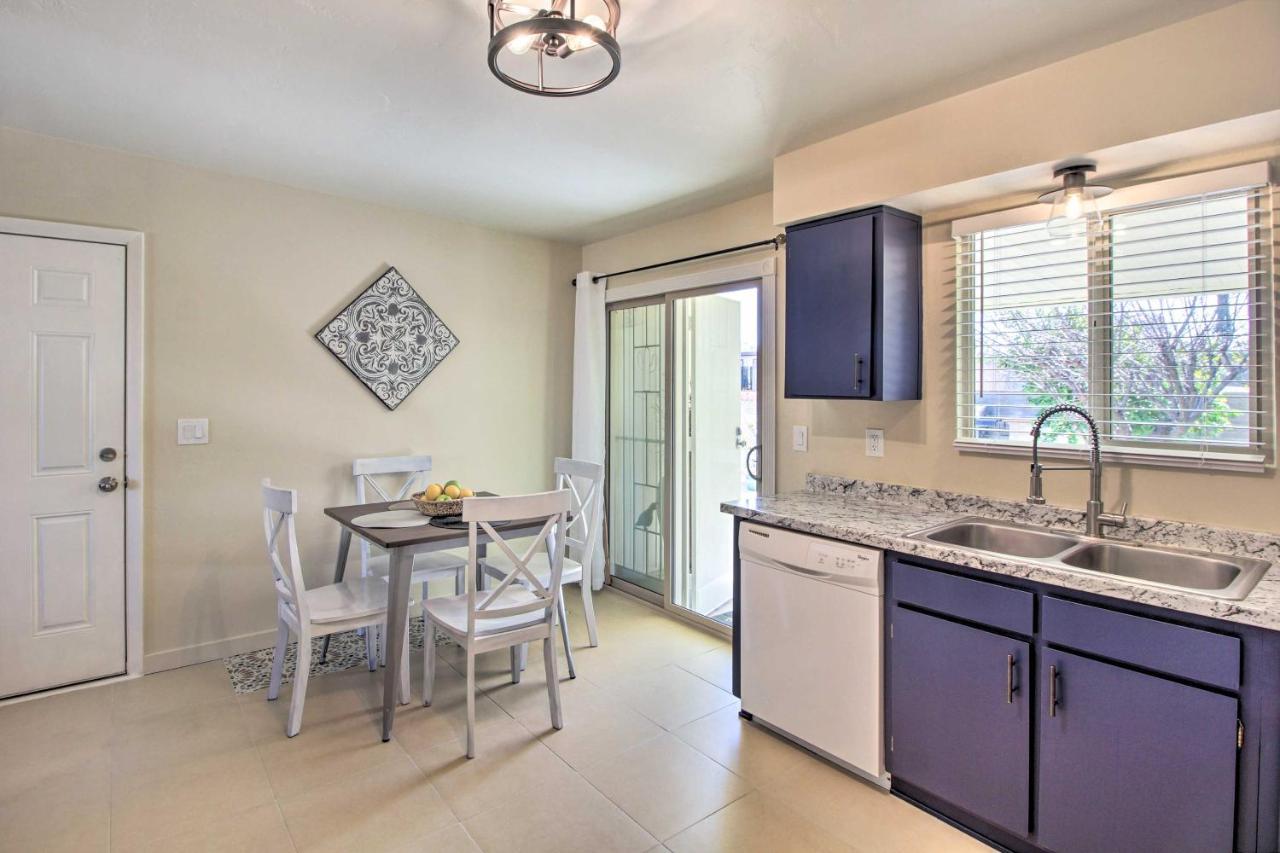 Bright And Sunny Hideaway With Backyard! Holiday home *