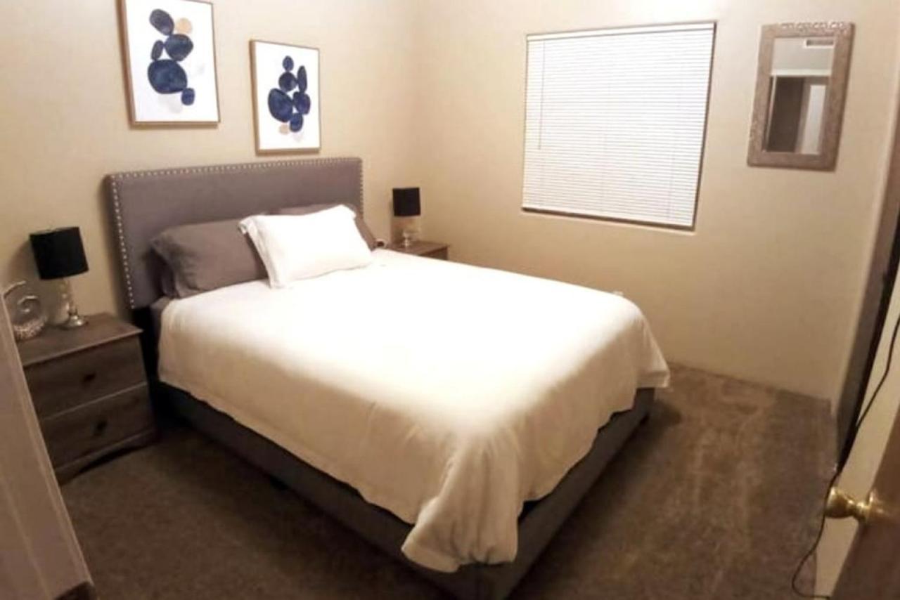 Holiday home Ample And Cozy With Indoor Fireplace Tucson