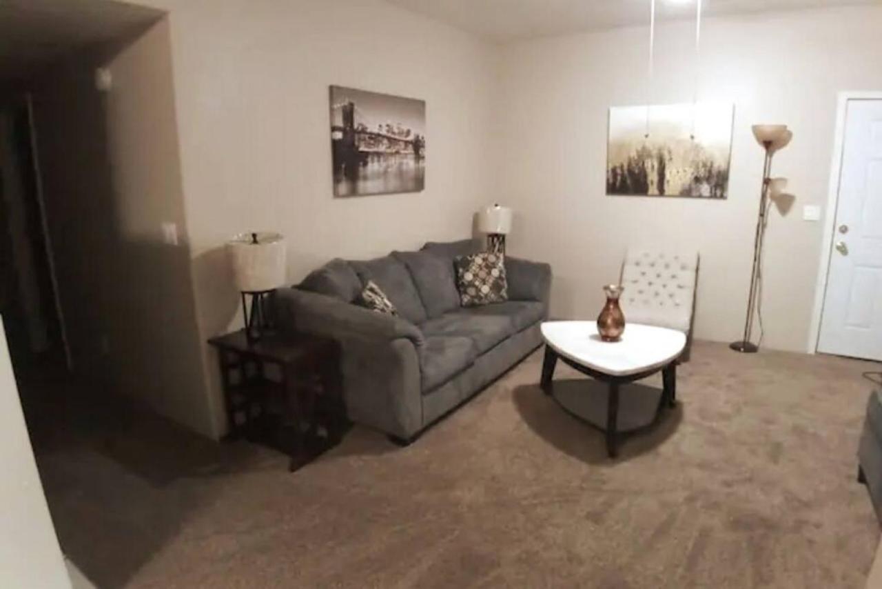 Ample And Cozy With Indoor Fireplace * Tucson