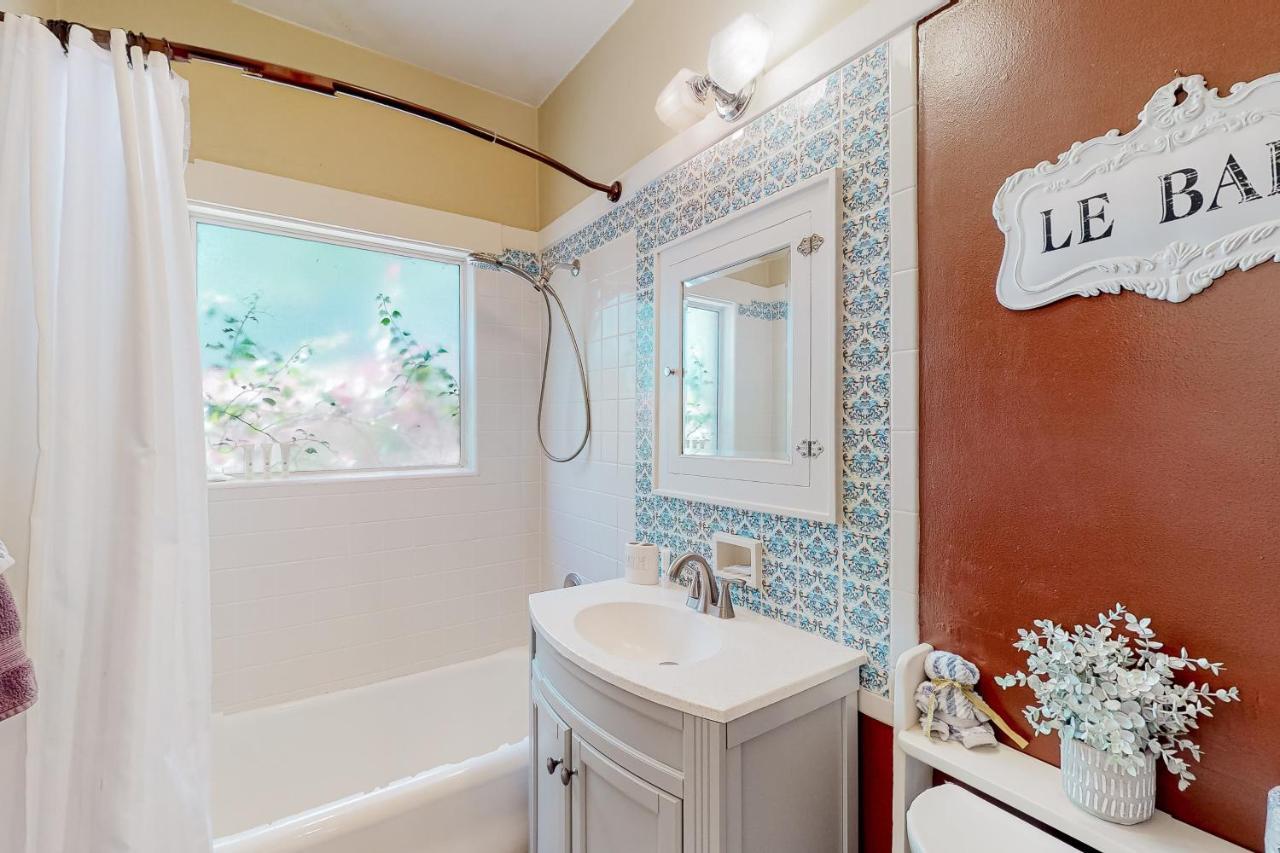 Historic On 5th Holiday home