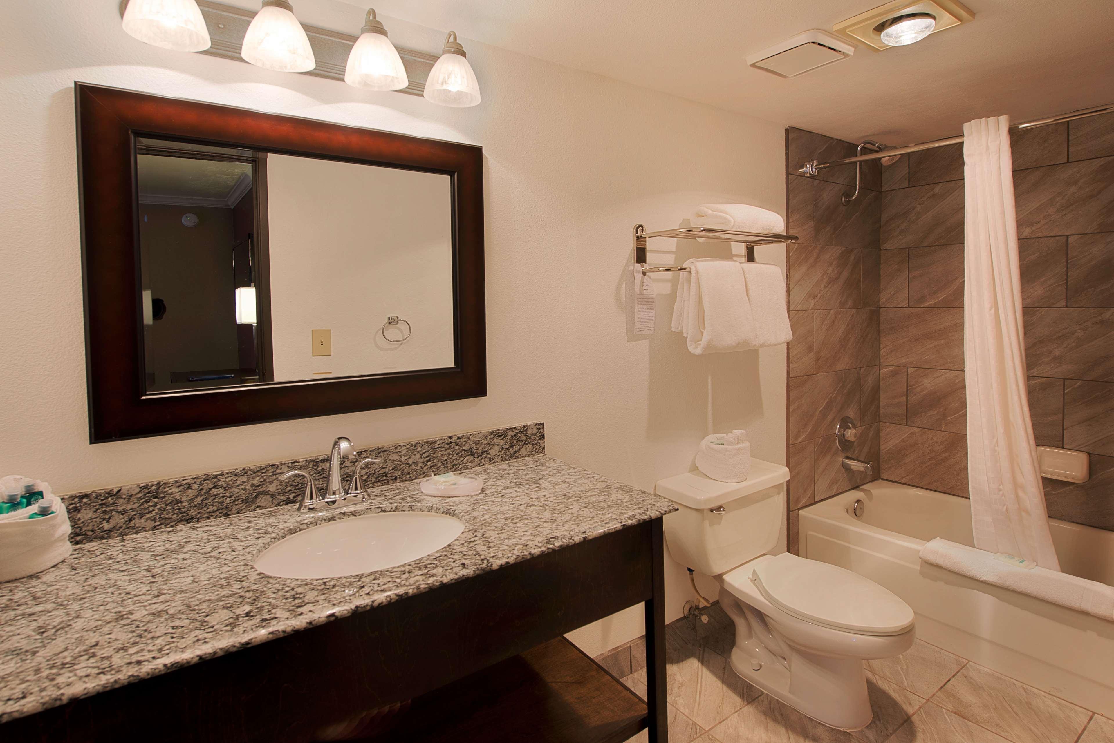 Western Innsuites Foothills & Hotel Casas Adobes