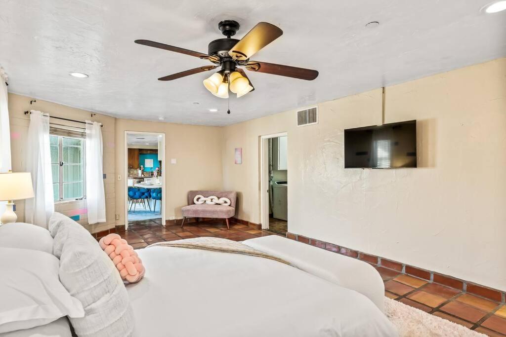 Holiday home Escape: 5br - Pool - Ccp - Eclectic-themed *
